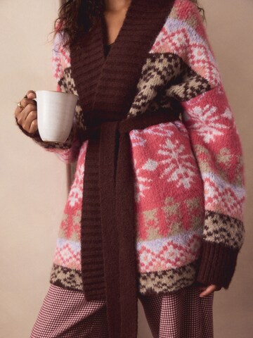 Manteau en tricot Next en rose