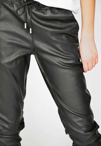 Maze Slimfit Broek ' 4202138 ' in Zwart