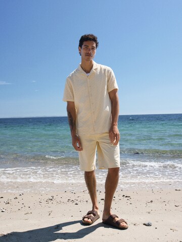 BLEND Regular Fit Kurzarmhemd ' BHAulia ' in Beige