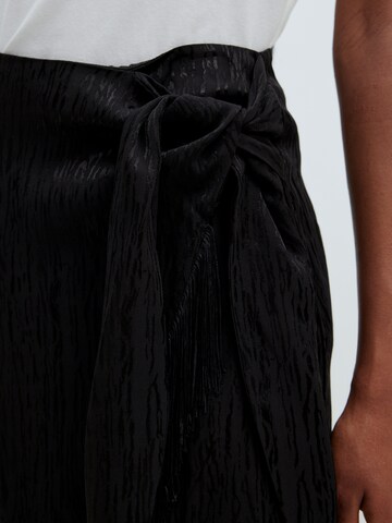 EDITED Spódnica 'Fjella' w kolorze czarny