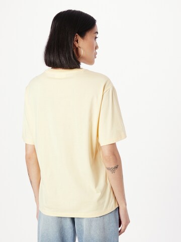 LACOSTE T-shirt i gul