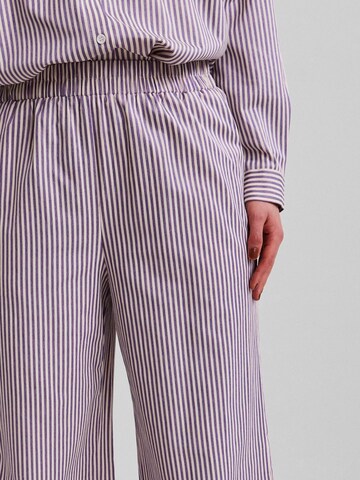 Wide leg Pantaloni 'Filipa' di PIECES in lilla