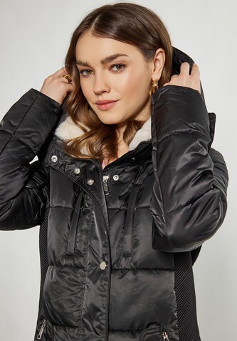 Cappotto invernale di faina in nero