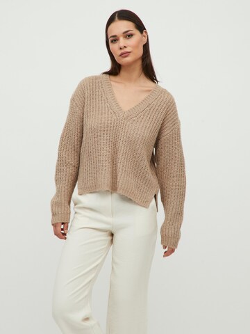 VILA Sweater in Beige