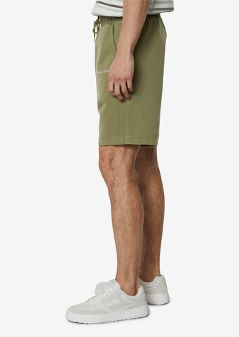 Regular Pantaloni de la Marc O'Polo pe verde