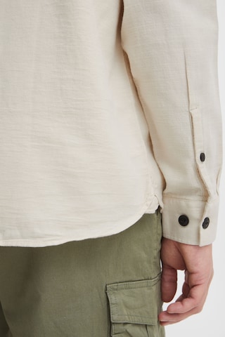 !Solid Regular fit Button Up Shirt in Beige