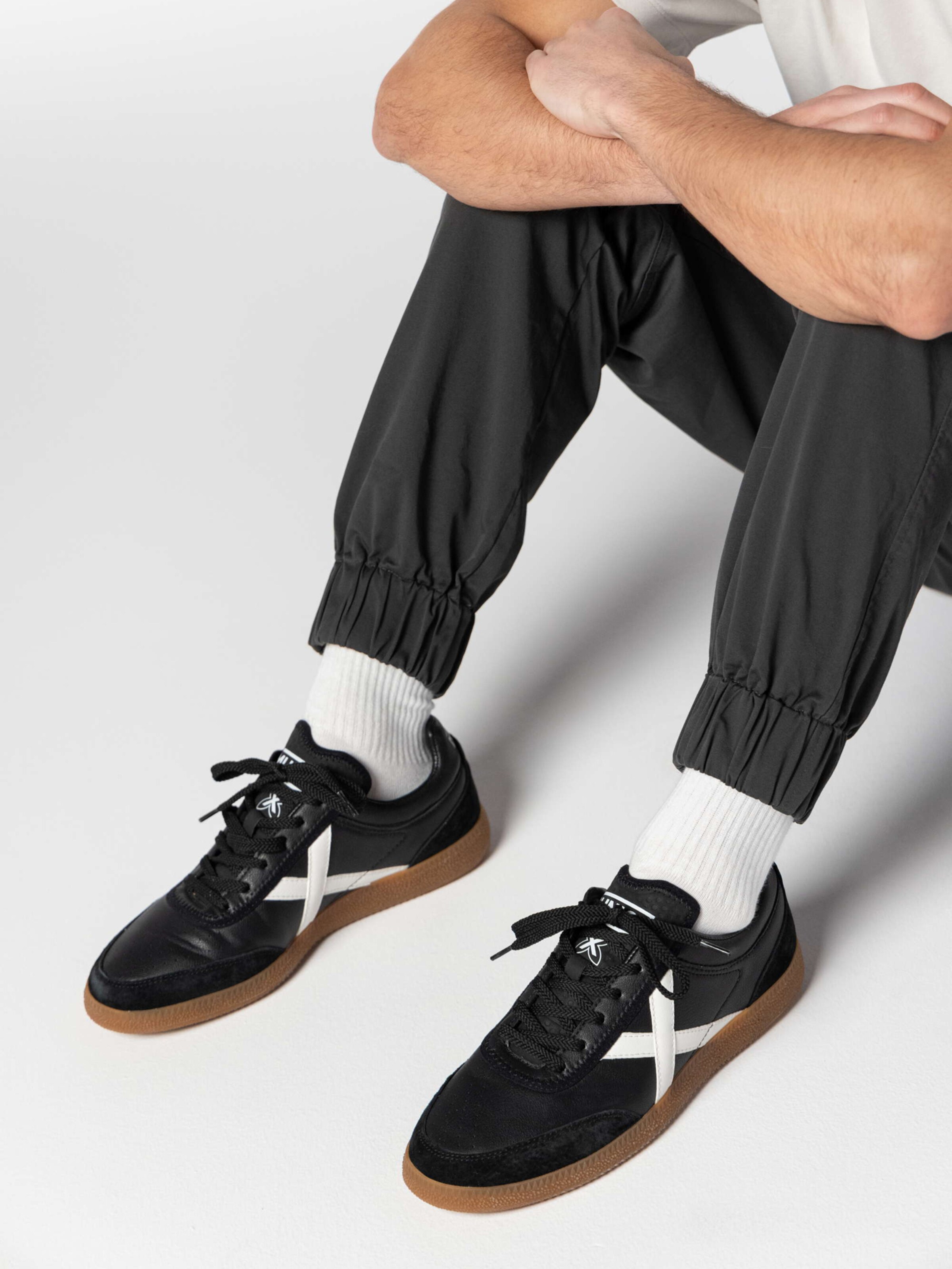 MUNICH Trainers ' RUMBA UNISEX ' in Black