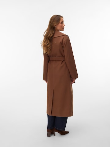 Manteau mi-saison 'VMANNE' VERO MODA en marron