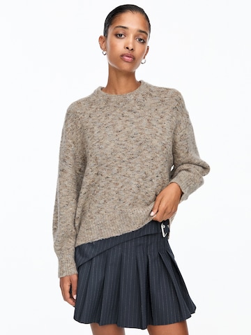 Pull-over Pull&Bear en gris : devant