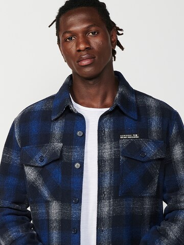 Comfort fit Camicia di KOROSHI in blu
