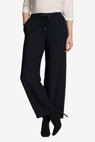 Ulla Popken Regular Pants in Black: front