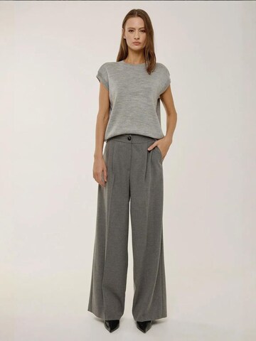 Hiccup - Pullover em cinzento