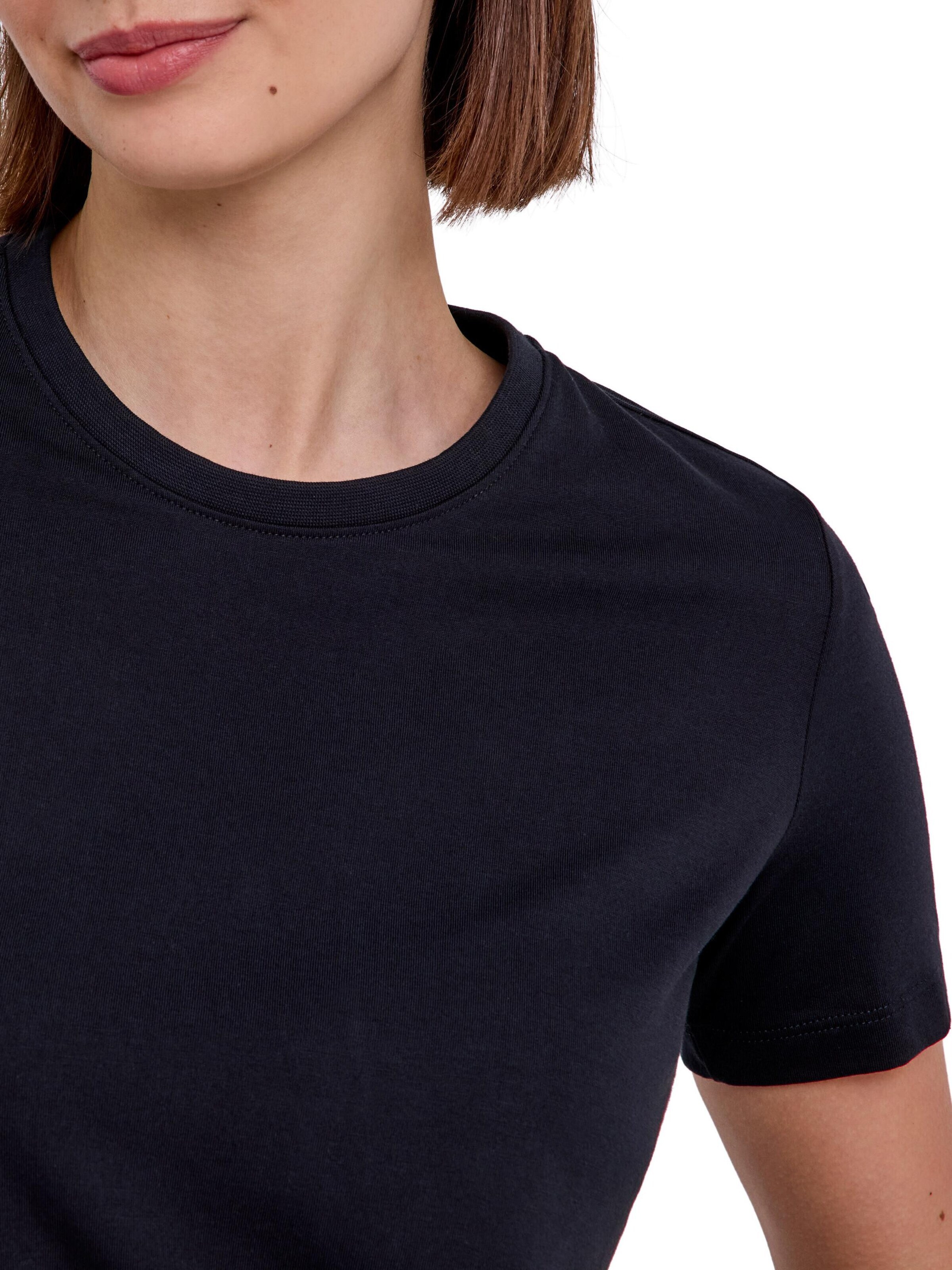 FALKE Shirt 'Essential'‌‌‌ in Schwarz