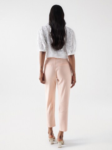 Coupe slim Pantalon chino Salsa Jeans en rose