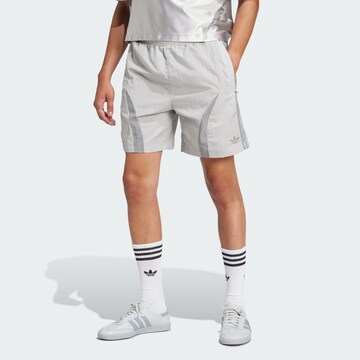 ADIDAS ORIGINALS Loosefit Nadrág 'Adicolor 2000s' - szürke: elől