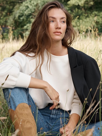 RÆRE by Lorena Rae Sweatshirt 'Lanea' in White