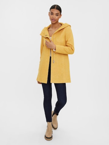 VERO MODA Between-Seasons Coat 'Dona' in Yellow