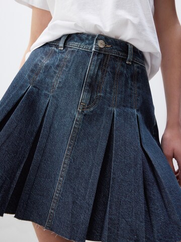 Next Rok in Blauw