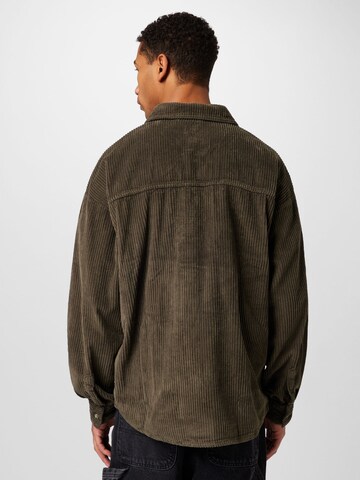 BDG Urban Outfitters - Ajuste confortable Camisa 'JUMBO' en verde