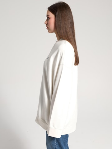 Felpa 'Linnea' di NOWIHT in bianco