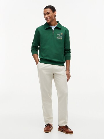 TOMMY HILFIGER Sweatshirt in Grün