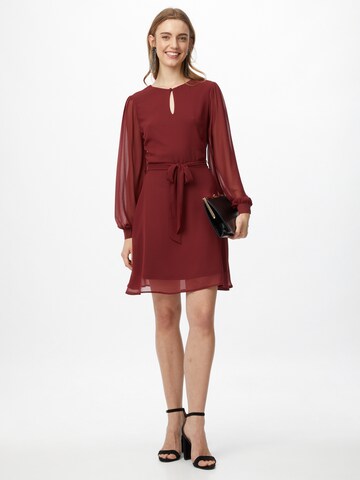 Robe de cocktail NU-IN en rouge