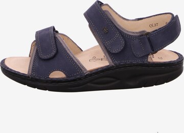 Finn Comfort Sandale in Blau