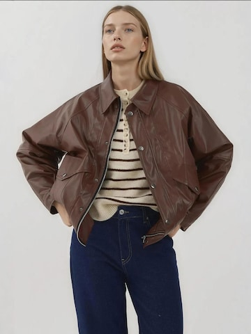 Hiccup Tussenjas in Bruin