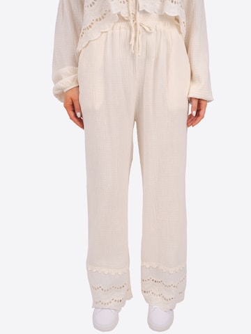 Seasons of April Wide leg Broek ' Ines' in Beige: voorkant
