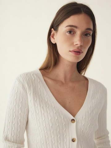 Noella Pullover ' N-Laliah Knit Cardigan ' i beige
