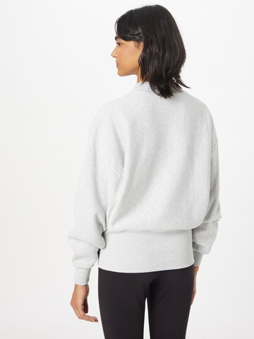 Champion Reverse Weave Sweatshirt in Grey