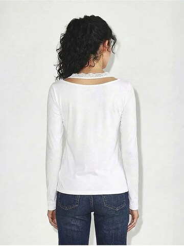 Camicia da donna di Bianco Lucci in bianco