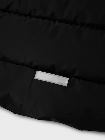 NAME IT Outdoorjas 'MEDOW03' in Zwart