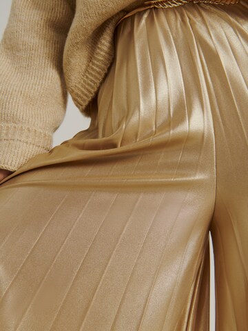 Guido Maria Kretschmer Women Wide Leg Hose 'Samantha' in Gold