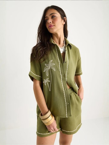 Bianco Lucci Broekpak in Groen: voorkant