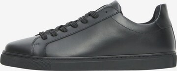 SELECTED HOMME Sneakers in Black: front