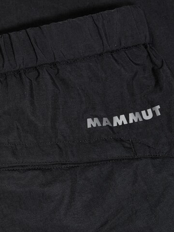 MAMMUT Regular Outdoorshorts in Schwarz