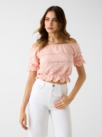 GUESS Blouse in Pink: front