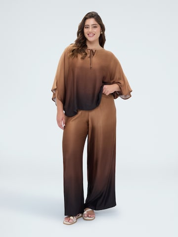 Fiorella Rubino - Pierna ancha Pantalón en marrón: frente