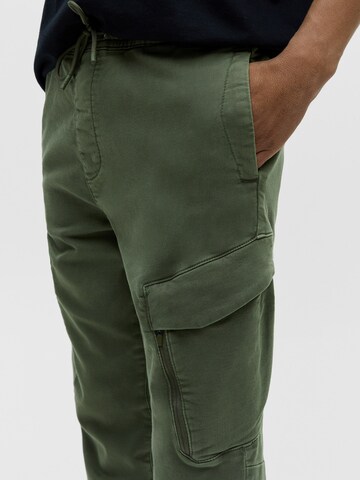 Pull&Bear Regular Cargo Pants in Green