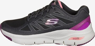 Baskets basses 'She's Effortless' SKECHERS en gris