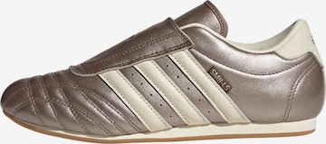 Scarpa slip-on 'Taekwondo' di ADIDAS ORIGINALS in bronzo: frontale