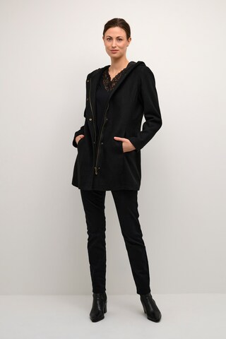 Cream Between-Season Jacket 'Ysta' in Black