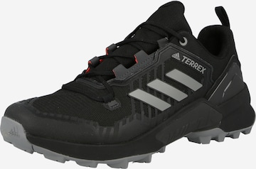 melns ADIDAS TERREX Kurpes 'SWIFT R3': no priekšpuses