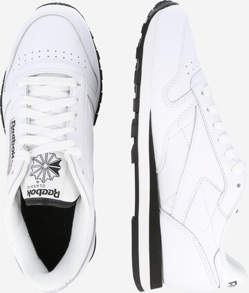 Reebok Låg sneaker 'Classic' i vit