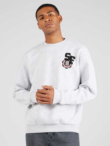 ABOUT YOU Sweatshirt 'Pierre' in Grijs: voorkant