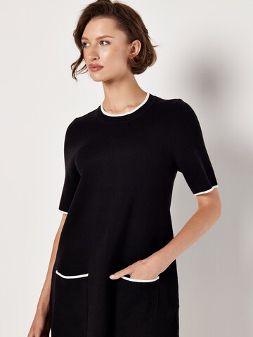 Robe ' ' Apricot en noir