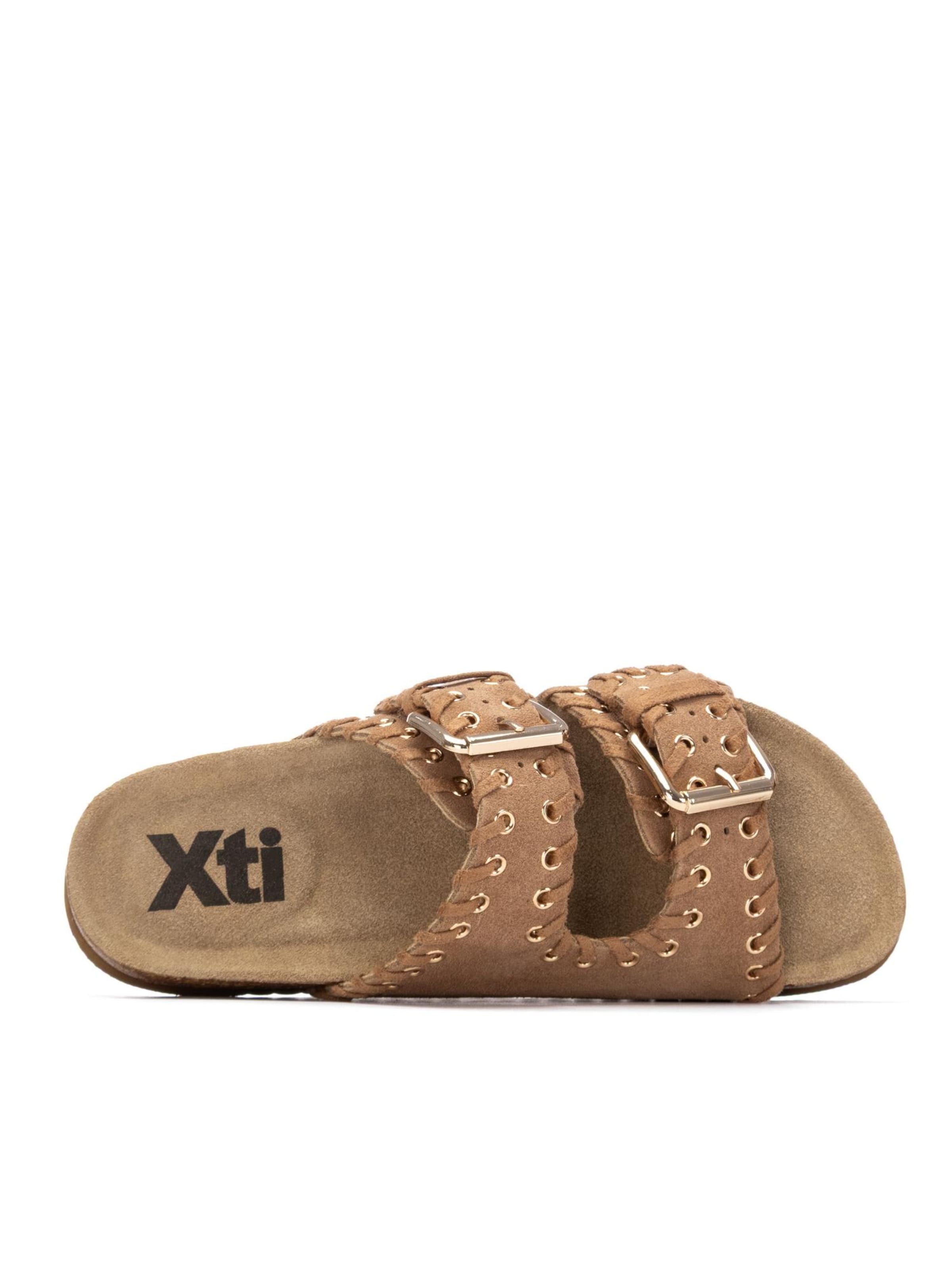Xti Sandals in Beige