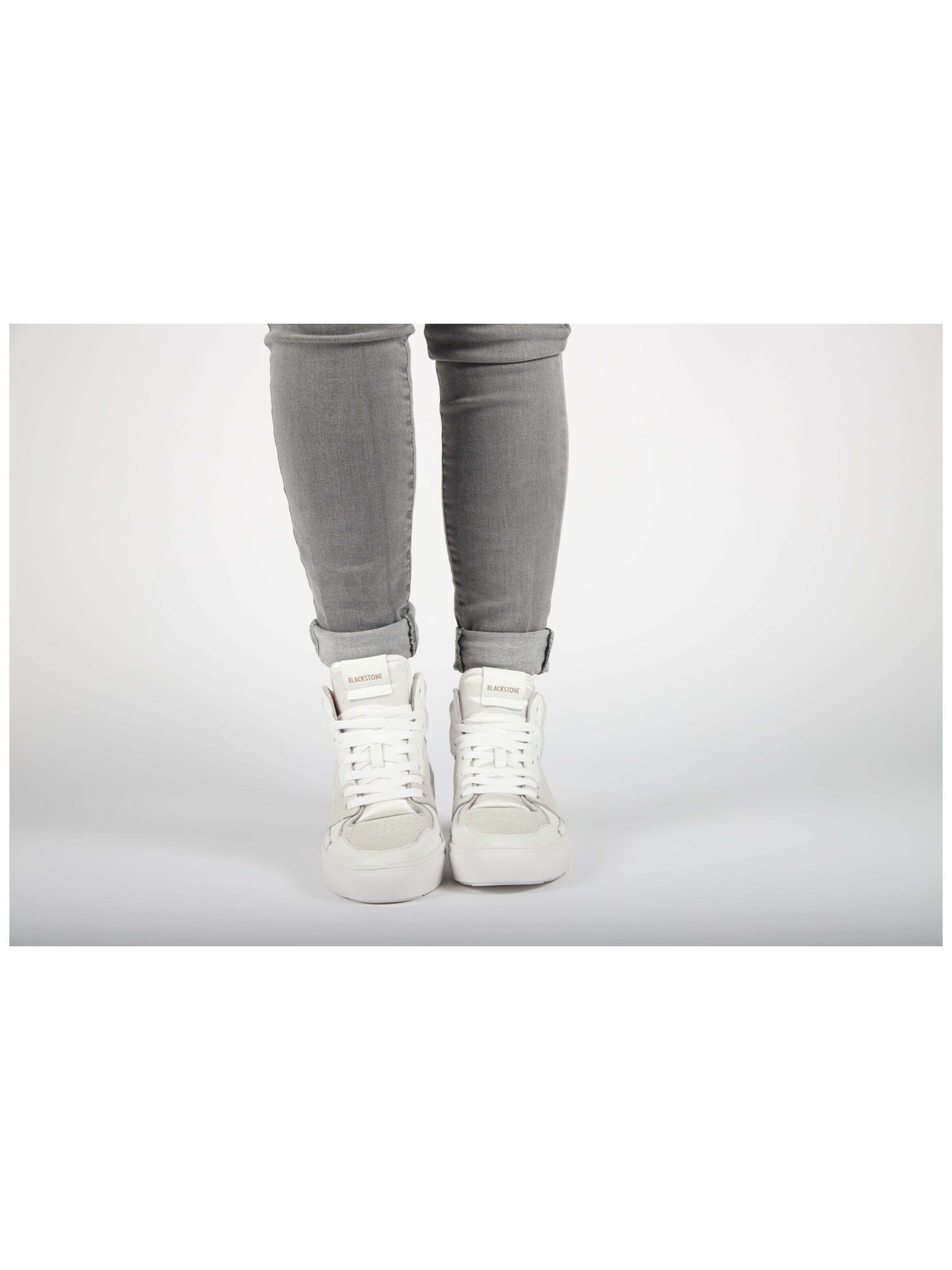 BLACKSTONE - Zapatillas deportivas altas 'KEYLA' en blanco