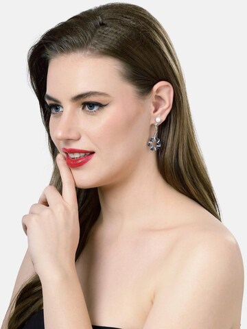 Boucles d'oreilles 'Dominikaa' AVANT-GARDE PARIS en bleu